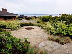 The stone patio is made of three overlapping circles